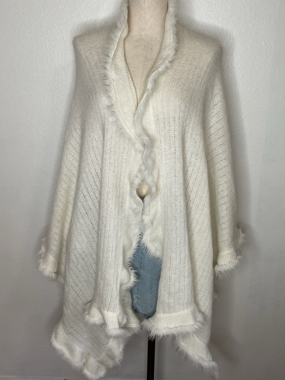 Chico's Cream Faux Fur Ruffle Trim Knit Poncho Cape